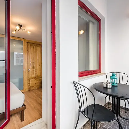 Guestready - Crayon Walls Apts Oporto