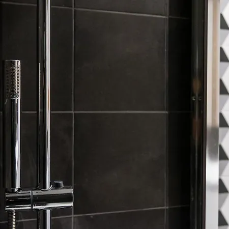 Appartamento Guestready - Crayon Walls Apts Oporto